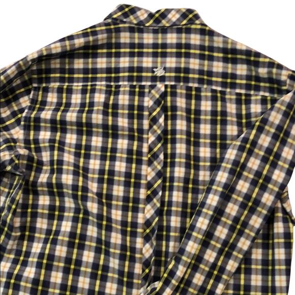 Stone Rose | Regular Fit Button up with Spread Collar - Picture 5 of 9